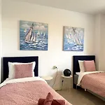 Happy Travel Panoramica Фуенхірола