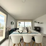 Апартаменти Happy Travel Panoramica